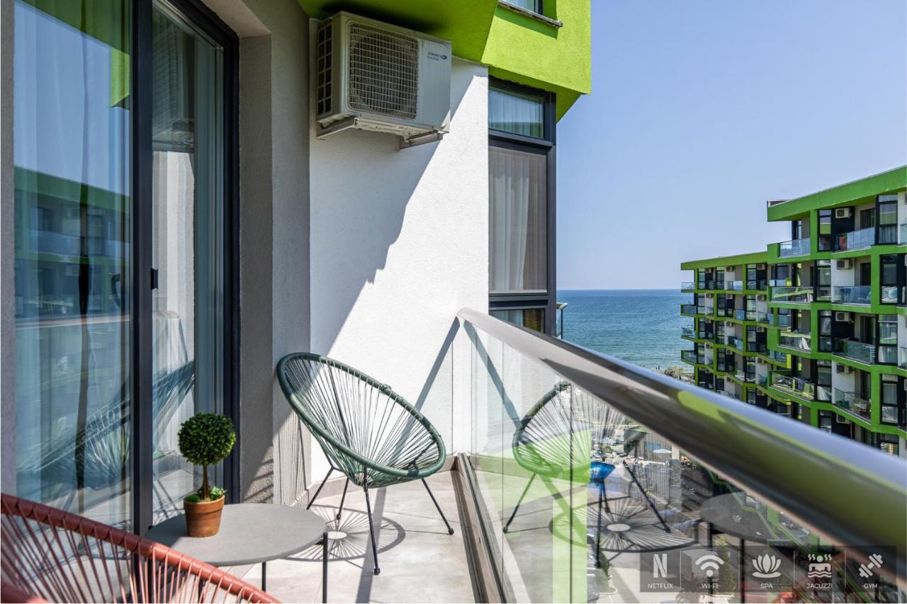Excentric Apartament & Sea View By Alezzi Năvodari Exteriér fotografie